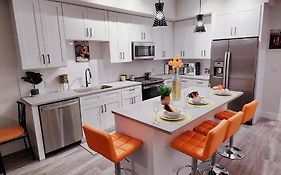 Luxe & Cozy 3Beds,2Rooms,Ev Gym Near Beaches&Downtown Wpb